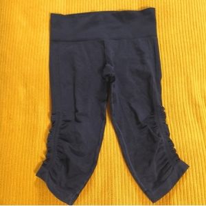 Lululemon Ebb and Flow Crop Ruched leggings